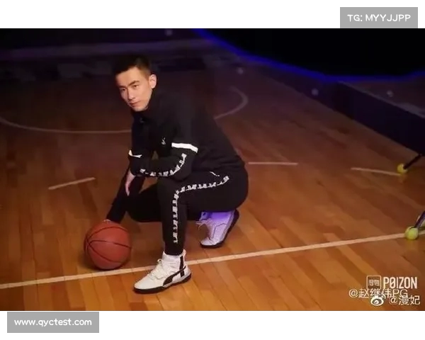 赵继伟晒穿搭照，王老师教的OOTD穿出年轻感！