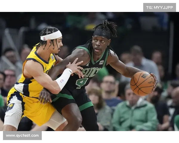 制霸攻防！霍勒迪开场连斩欧文，抢断与进攻两手抓引领绿军气势